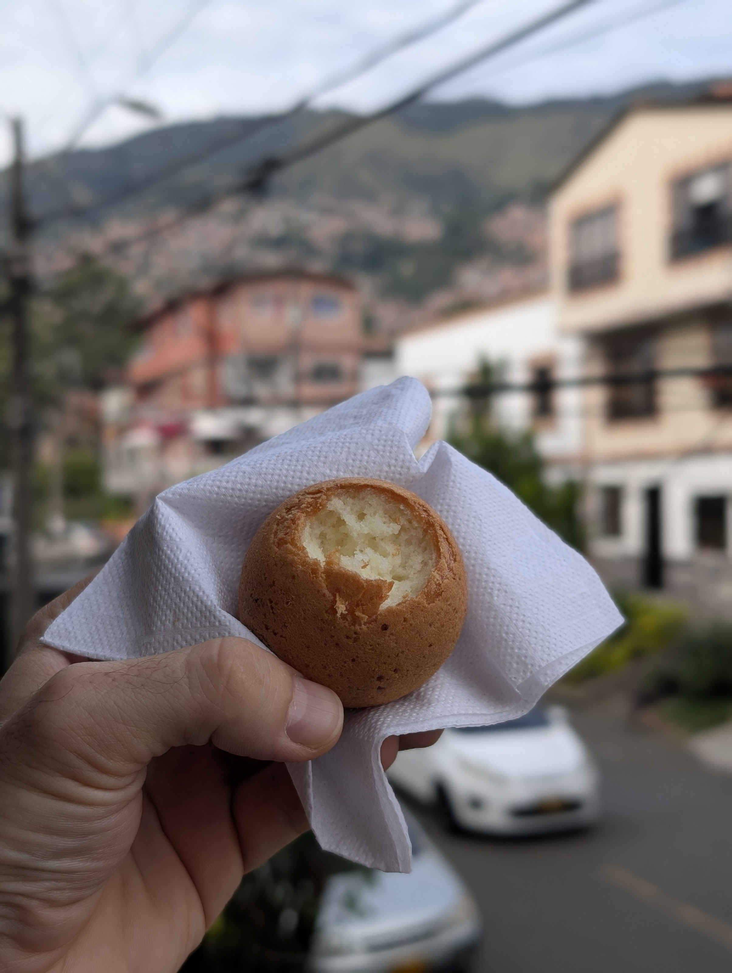 Buñuelo z ruky, ulice ve Villa Hermose.